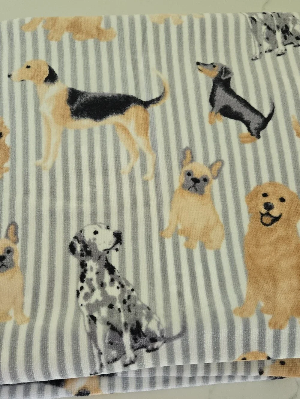 DOG PRINT Bath Towels & Hand Towel Set Deborah Connolly New With Tags Dogs